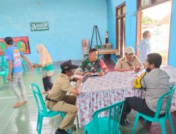 Jaga Sinergitas di Wilayah, Babinsa Koramil Gandusari Gelar Kegiatan Komsos Dengan Aparat Desa