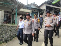 Kalemdiklat Polri Tinjau Posko Kampus Polri Peduli Korban Gempa Cianjur