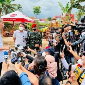 Tinjau SDN Sukamaju 1, Presiden Instruksikan Pembangunan Selesai Dalam Tiga Bulan