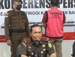 Ahkirnya Tersangka Tipikor Pembangunan Ruko Di Sungai Ambawang Th 2015-2018 Ditahan Kajati Kalbar