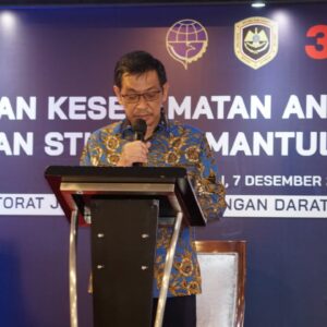 TEKAN RISIKO KECELAKAAN, DITJEN HUBDAT KEMBALI GAUNGKAN PENGGUNAAN STIKER PEMANTUL CAHAYA