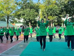 Ketua Persit KCK Koorcab Rem 081 Peduli Kesehatan Anggota