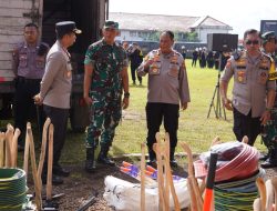 Polri Kerahkan Ribuan Personel Bersihkan Puing-puing Pasca Gempa Cianjur