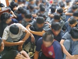 Diduga berniat hendak tawuran, puluhan pelajar SMK diamankan Polisi