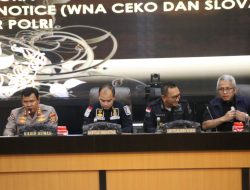 Divhubinter Polri Berhasil Menangkap Buronan Interpol Asal Republik Ceko Dan Slovakia
