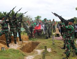 Kodim 0913/PPU Laksanakan Upacara Pemakaman Purnawirawan Pelda Sukimin di TPU Waru