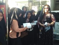 Berkunjung ke Lombok, Ketua Presidium FPII Berbagi Dengan Santri Pondok Pesantren Nurul Madinah