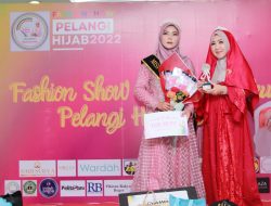 First Winner Wonderful and The Best Winner Miss Pelangi Hijab 2022