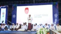 Peringati Hari Jadi Ke 399, Puluhan Ribu Jemaah Bersholawat dan Istighosah Bersama di Alun-Alun Trunojoyo Sampang
