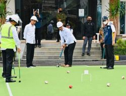 Momen Presiden Nonton Menteri Basuki dan Gubernur Jabar Main Gateball