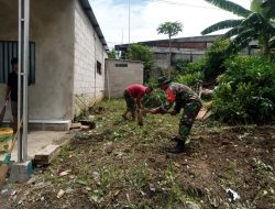 Jalankan Perintah Harian KASAD, Babinsa Koramil 01 Tambun Bersama Warga Laksanakan Kerja Bakti