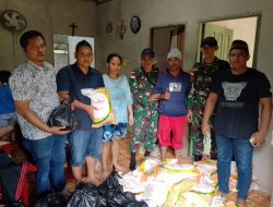 Satgas Pamtas Yonif 645/Gardatama Yudha Gelar Baksos Bagikan Sembako untuk Warga Di Perbatasan
