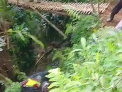 Kabid Humas Polda Jabar : Tim Trail Polri Berjuang Salurkan Bantuan Ke Daerah Terisolasi Di Cianjur