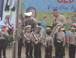 Luar Biasa,” Kasat Lantas Kubu Raya Ajarkan Disiplin Lalu Lintas Ke Anak Usia Dini