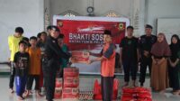 Bakti Sosial Brimob Kalbar kepada Anak Panti Dan Gereja Khatolik Santo Fransiskus
