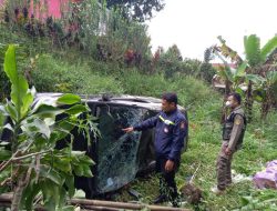 Hilang Kendali Sebuah Mobil Terperosok Ke Jurang, di Jalan Tamansari Bogor