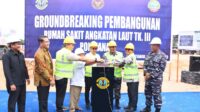 Danlantamal XII Pontianak Tekan Tombol Sirene Tanda Dimulai Groundbreaking Pembangunan RSAL Tingkat III Pontianak