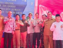 Danramil 01/Tln Dan Kapolsek Teluknaga Dampingi Bupati Tangerang Resmikan Kantor Desa Jatimulya
