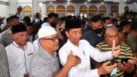 Presiden Jokowi Salat Jumat dan Resmikan Penataan Kawasan Masjid Ahmad Yani Kota Manado