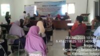 Dukung Kegiatan Pemerintah Desa Babinsa Koramil 12 Serangbaru Hadiri Diskusi Kampung