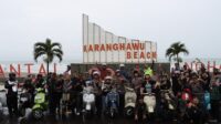 Dengan Diantar Ratusan Motor dari Komunitas Vespa, Kapolres Sukabumi Bagikan Sembako