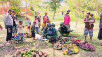 Konsisten Kuatkan Perekonomian! Satgas Yonif Raider 321/GT Kembali Borong Alpukat Petani Papua Pegunungan