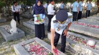 PLH. KAKANWIL KEMENKUMHAM ACEH PIMPIN UPACARA TABUR BUNGA DALAM RANGKA HBI KE 73