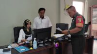 Jaga Sinergitas Di Wilayah, Babinsa Koramil Srengat Gelar Kegiatan Komsos Dengan Aparat Desa
