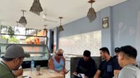 Tim Tabur Kejaksaan Negeri Mataram Berhasil Amankan Terpidana WNA Berkebangsaan Australia