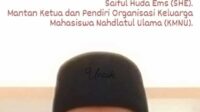 PRESIDEN JOKOWI DI ANTARA TIGA KEKUATAN BESAR