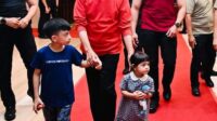 Presiden Jokowi Berakhir Pekan Dengan Cucu
