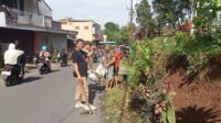 Warga Kampung Pabuaran RW 01 Lakukan Baksos Secara Mobile