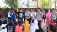 Salurkan Bantuan Logistik, Kapolres Metro Tangerang Kota Cek Kesiapan Personil di Posko Banjir