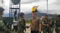Tembus Pedalaman Papua, Pangkostrad Kunjungi Satgas Yonif PR 305 Kostrad dan Bahagiakan Masyarakat Intan Jaya