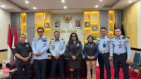 Kalapas Cilegon Beri Apresiasi dan cindera mata Atas Kunjungan Kerja Ketua Presidium FPII
