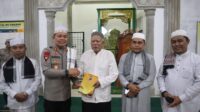 Kapolres Pelalawan Sholat Subuh Keliling Harmoni