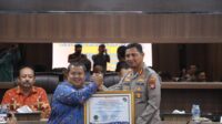 Polres Metro Tangerang Kota Raih Penghargaan Kepatuhan Pelayanan Publik Tahun 2022