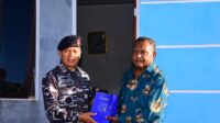 Wujud Apresiasi Pangkoarmada III Serahkan Tali Asih Kepada Personel Purna Tugas