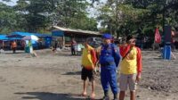 Antisipasi laka laut, Sat Polairud Polres Sukabumi amankan masyarakat yang berwisata