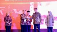 Perkuat Kebijakan SPBE, Kemendagri Terima Penghargaan Digital Government Award 2023