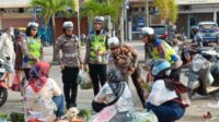 Berjalan Kaki, Kasat Lantas Polres Dumai Sambangi Pedagang