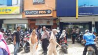 Polsek Sepatan Beri Pengamanan, Pastikan Penyaluran Bantuan Sembako dan PKH Berjalan Kondusif