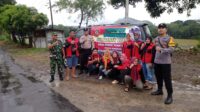 Di Puhpelem, TNI-Polri Dan Paguyuban Pasepuh Bagikan Takjil
