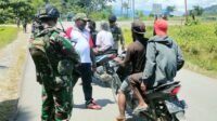 Yakinkan Yalimo Aman dan Kondusif, Satgas YR 142/Kj Bersinergi Dengan Polres Gelar Sweeping Gabungan