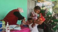 Gebrak Imunisasi Polio Babinsa Koramil 12 Serangbaru Berikan Pendampingan