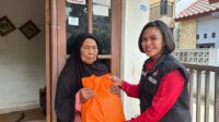SAT NARKOBA POLRES BOGOR POLDA JABAR BAGIKAN SEMBAKO BAGI MASYARAKAT KURANG MAMPU
