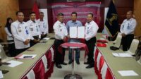 PLH KAKANWIL KEMENKUMHAM ACEH SAKSIKAN PENANDATANGANAN KONTRAK JASA KONSULTASI KONSTRUKSI PEMBANGUNAN PADA LAPAS BANDA ACEH