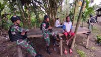 Menjalin Silaturahmi dan Kedekatan Dengan Masyarakat Papua, Satgas Pamtas Yonif 132/BS Melaksanakan Anjangsana