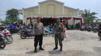 Babinsa Koramil 01 Tambun Amankan Ibadah Jumat Agung Bersama Anggota Kepolisian