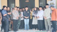 Danramil 12 Serangbaru Bersama Forkompinda Kabupaten Bekasi Hadiri Kegiatan Menparekraf Sandiaga Uno Sebar Paket Bantuan Untuk Yatim Piatu dan Penyandang Disabilitas